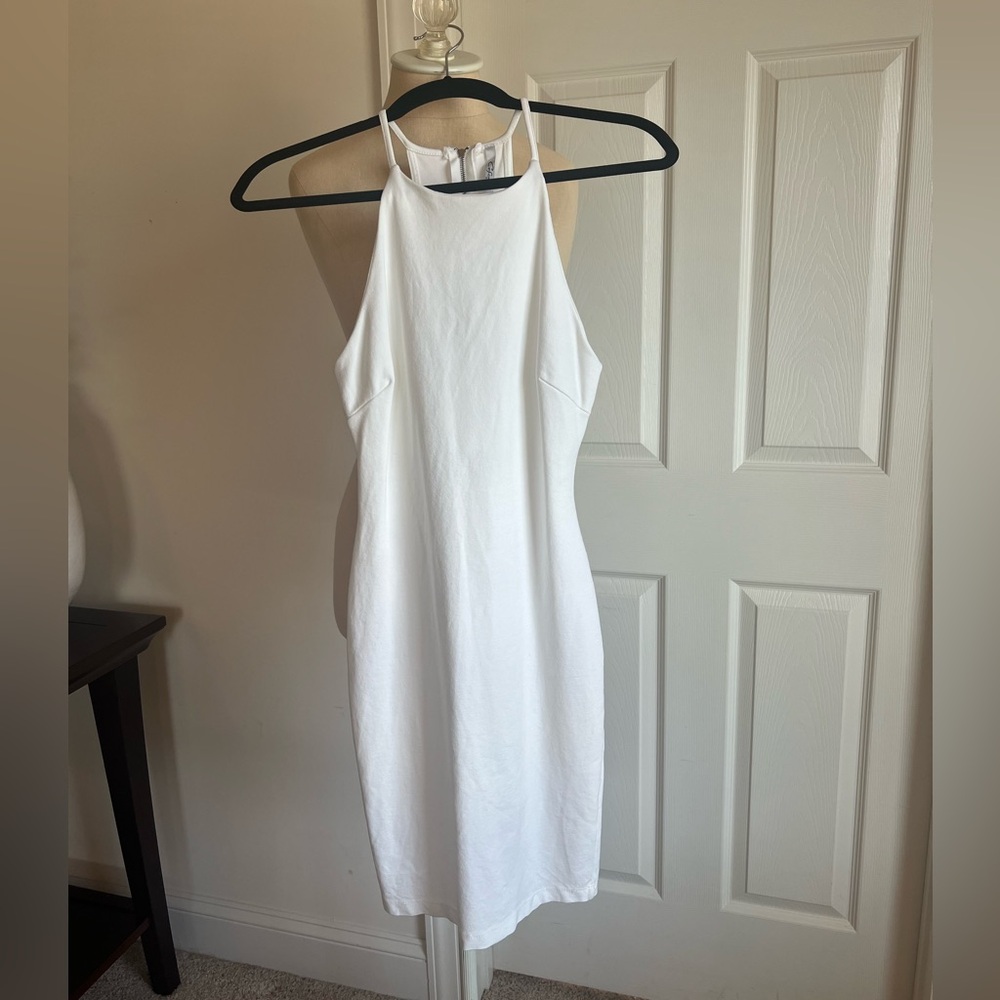 White bodycon dress
